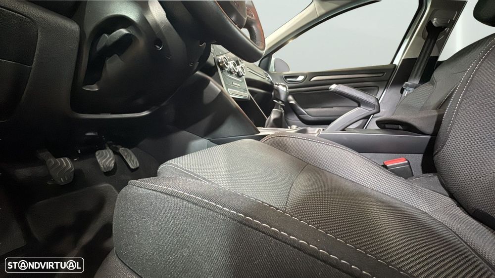 Renault Mégane Sport Tourer 1.5 Blue dCi Equilibre - 20