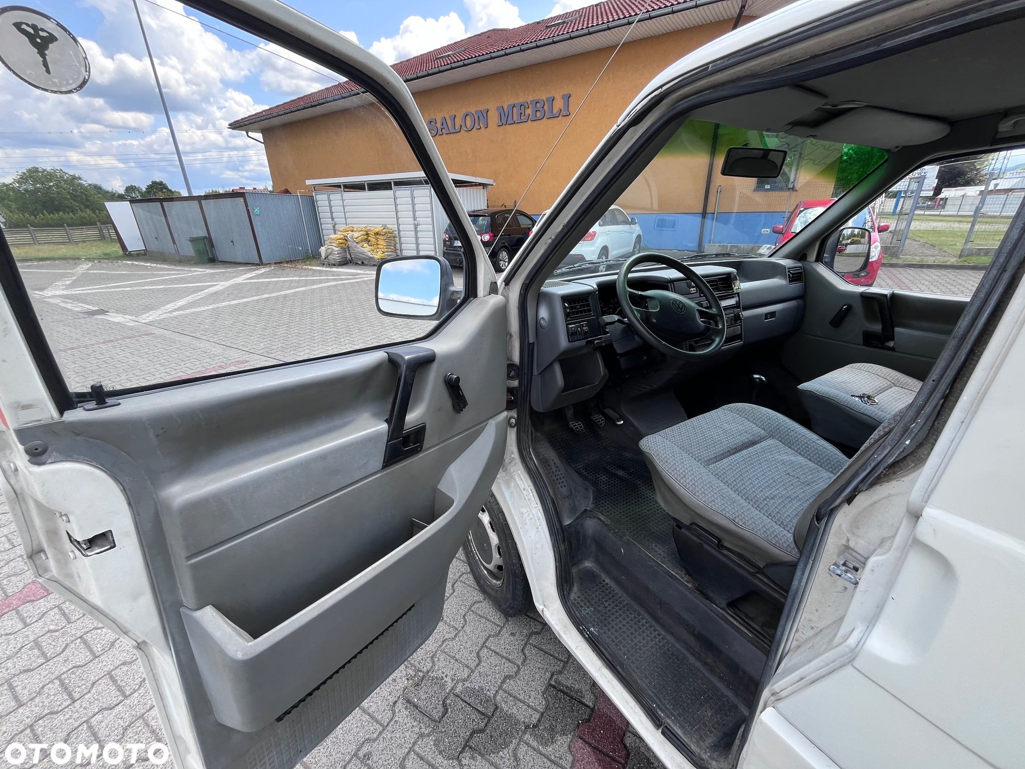 Volkswagen Transporter - 12