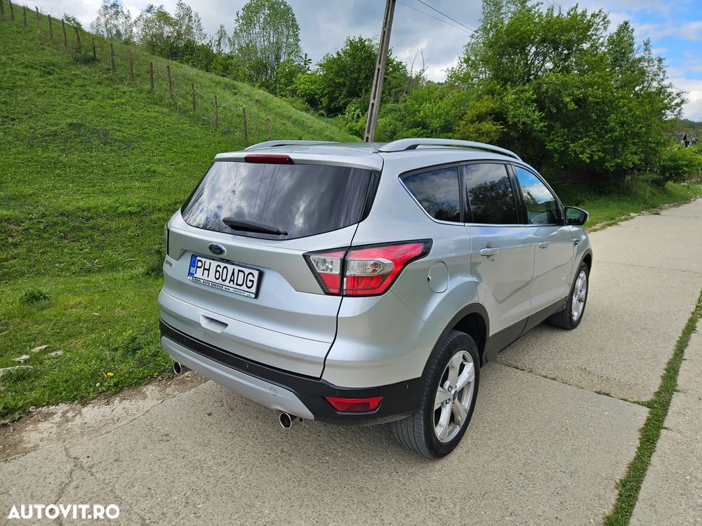 Ford Kuga 2.0 TDCi 4WD Powershift Titanium - 2
