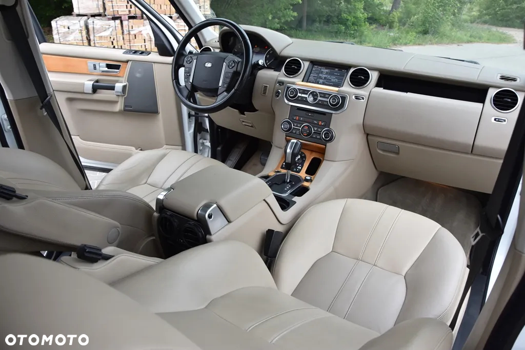 Land Rover Discovery IV 5.0 V8 HSE - 28