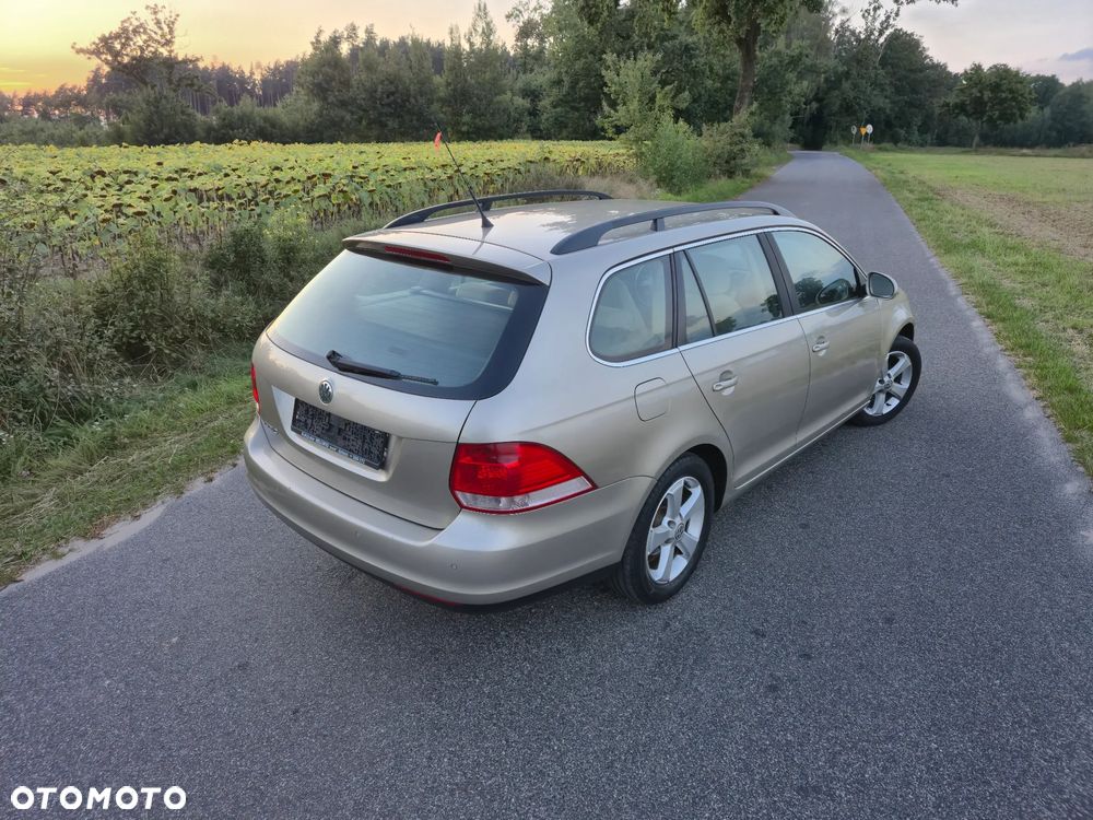 Volkswagen Golf V 1.6 Comfortline - 22