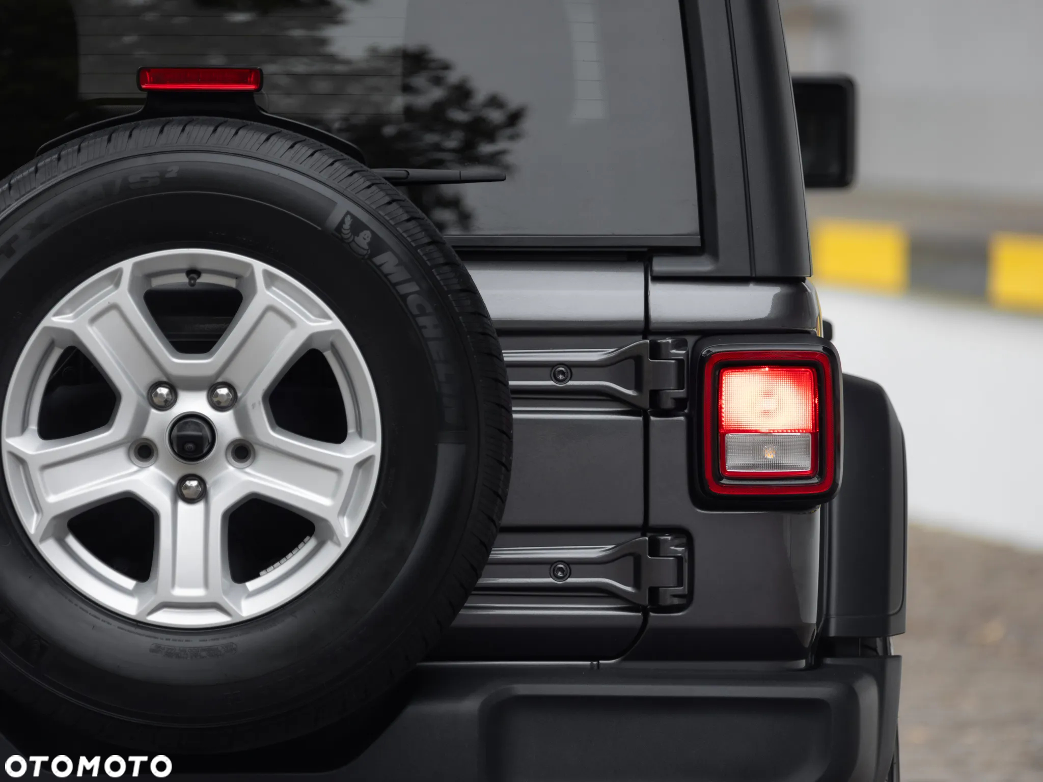 Jeep Wrangler Unlimited Hard-Top 3.6 Automatik X - 33