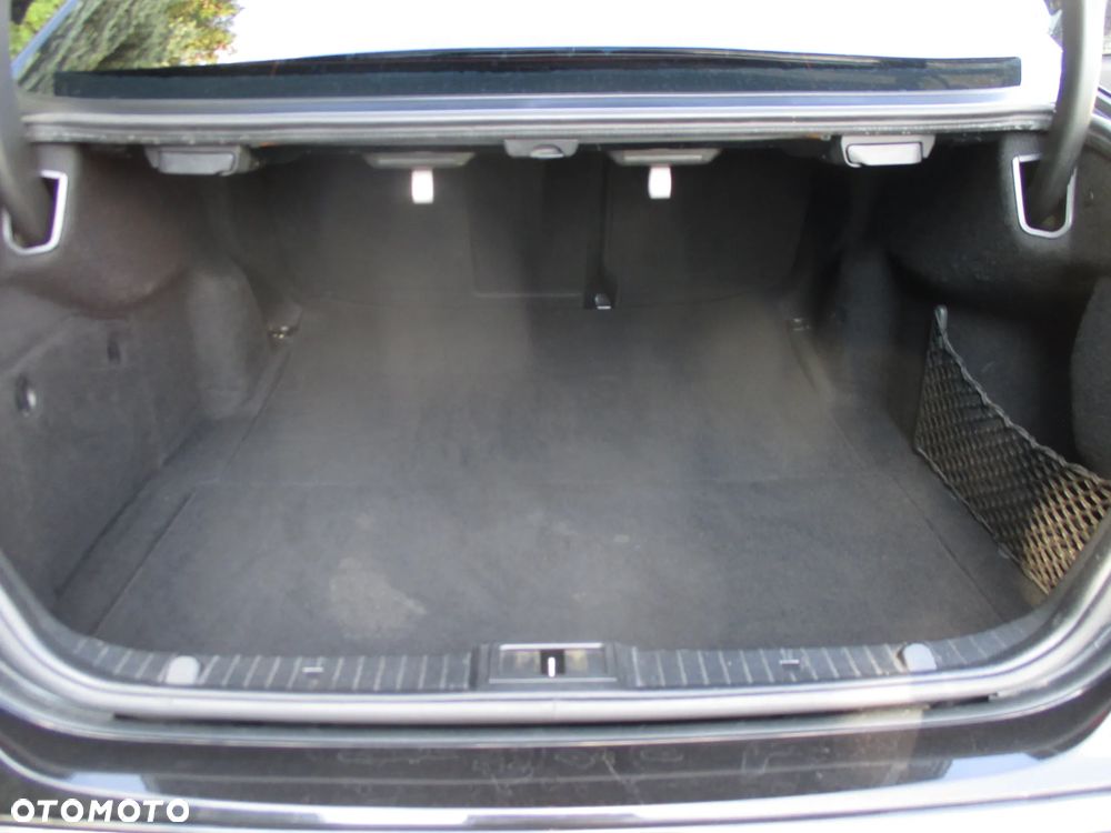 Mercedes-Benz Klasa E 320 CDI Avantgarde DPF Sport Edition AMG - 11