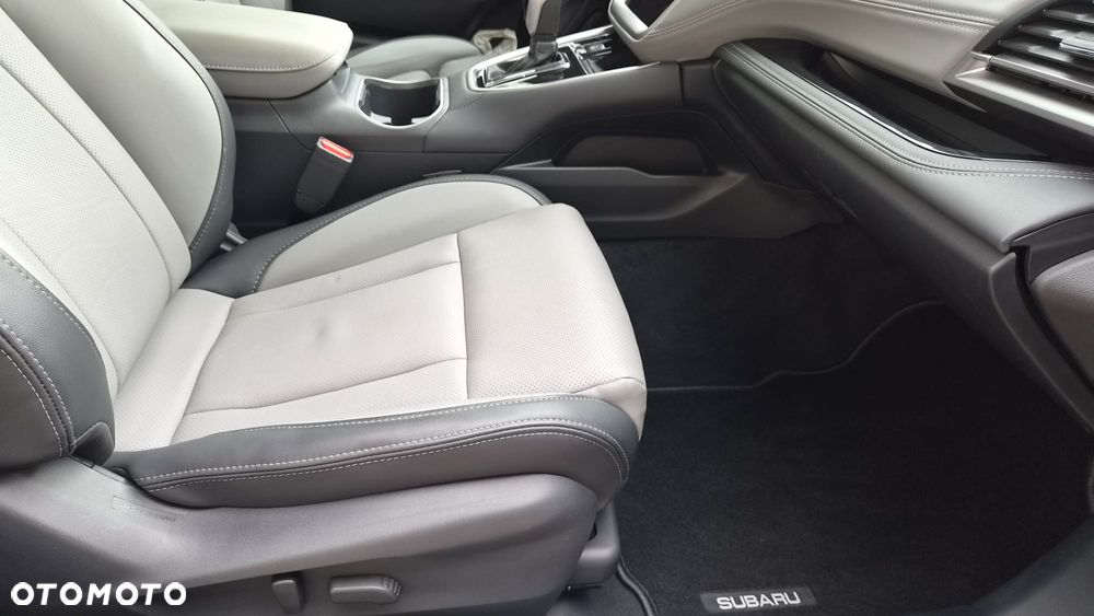 Subaru Outback 2.5i Lineartronic Platinum - 19