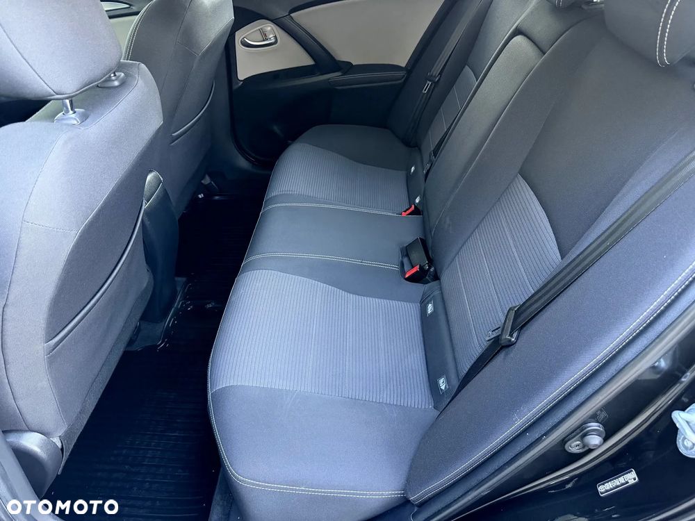 Toyota Avensis 1.8 Prestige MS - 33