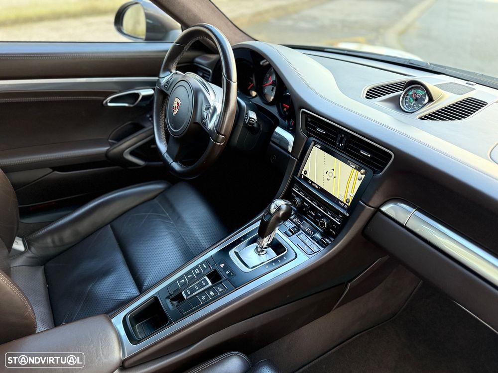 Porsche 911 (991) Carrera S PDK - 31