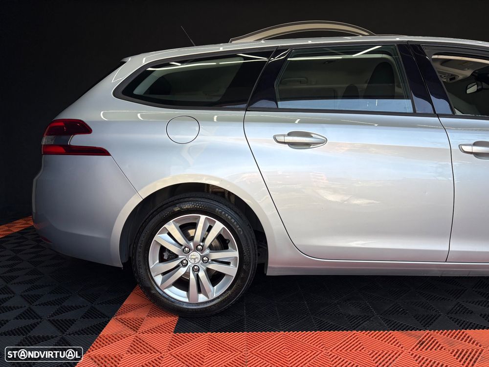 Peugeot 308 SW BlueHDi 120 Stop & Start Active - 24