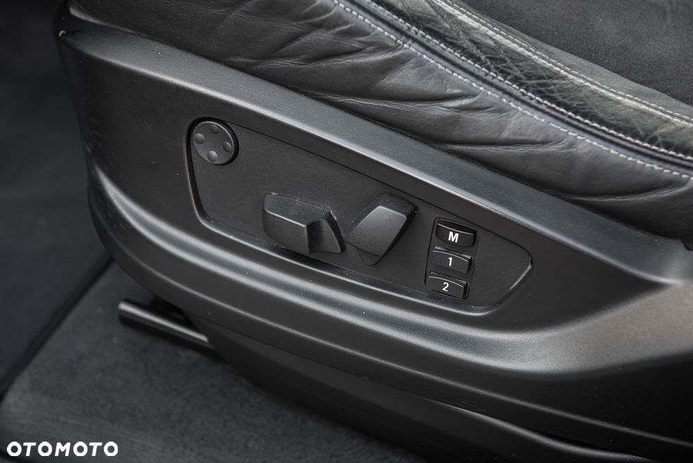 BMW X5 xDrive40d Edition Exclusive - 17