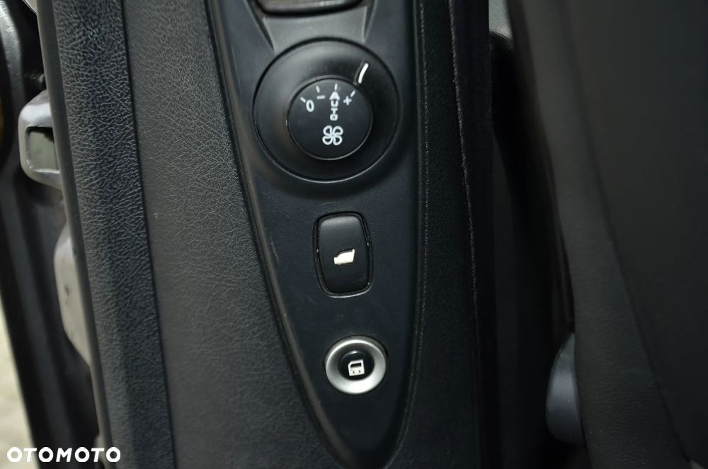 Citroën C8 HDi 165 Exclusive - 27