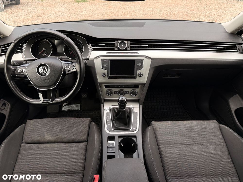 Volkswagen Passat 1.8 TSI BMT Comfortline - 19
