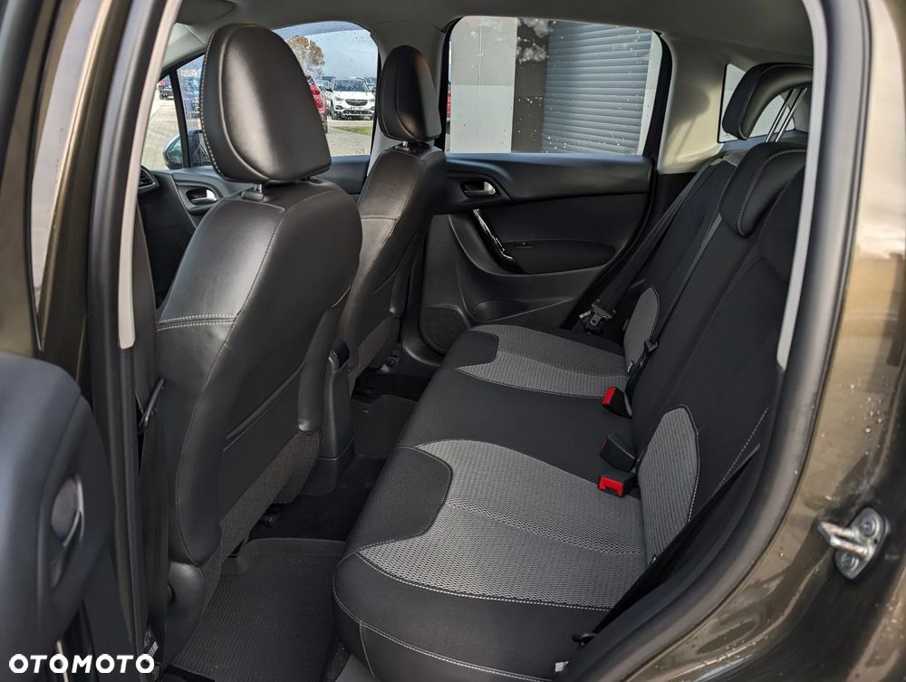Citroën C3 1.2 VTi Exclusive - 35