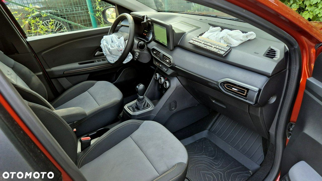 Dacia Jogger 1.6 Full Hybrid 140 Extreme MMT - 13