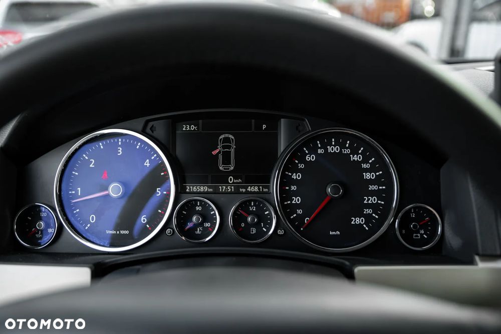 Volkswagen Touareg 3.0 V6 TDI DPF Automatik - 29