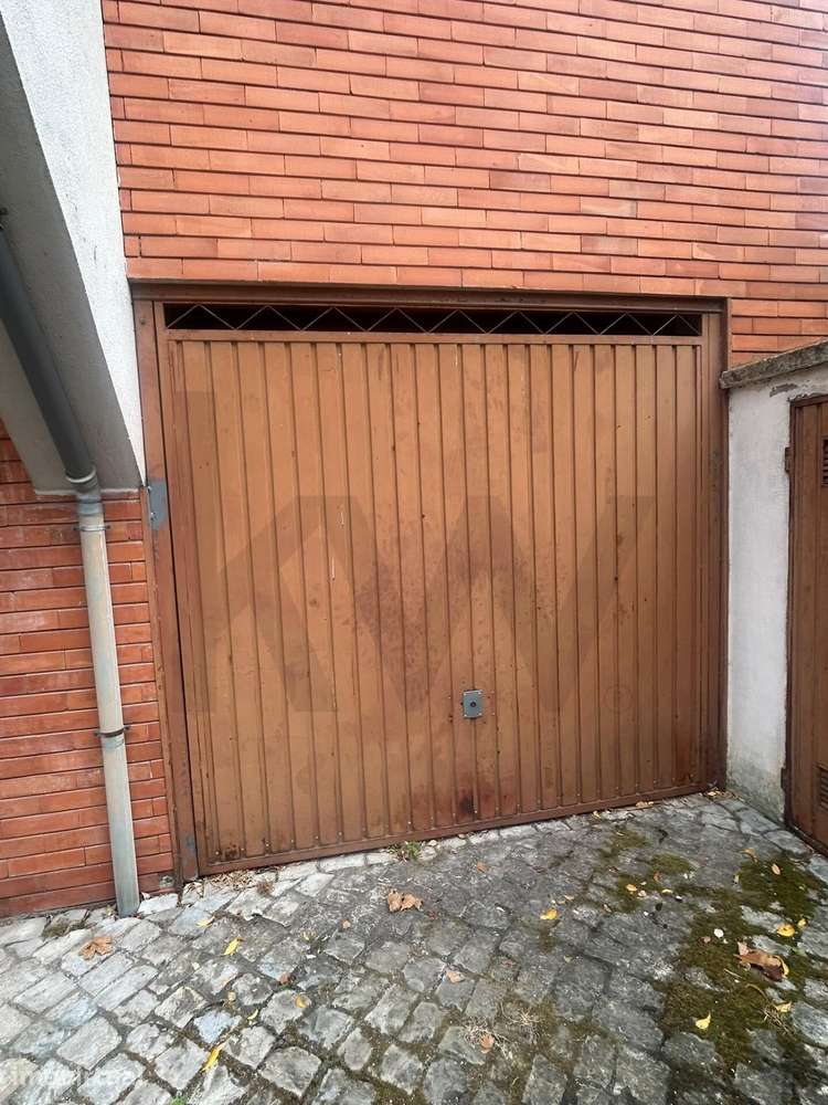 Garagem para Venda — Vale das Flores, Coimbra - Grande imagem: 2/2