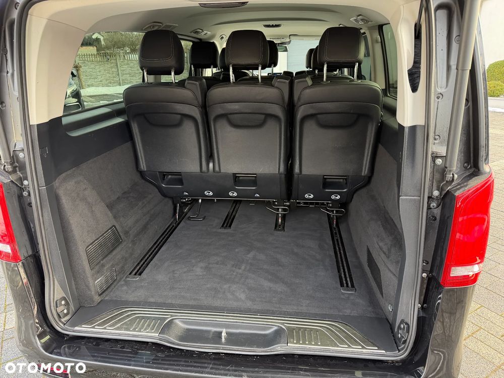 Mercedes-Benz Klasa V 300 d Extralang 9G-TRONIC Avantgarde - 12