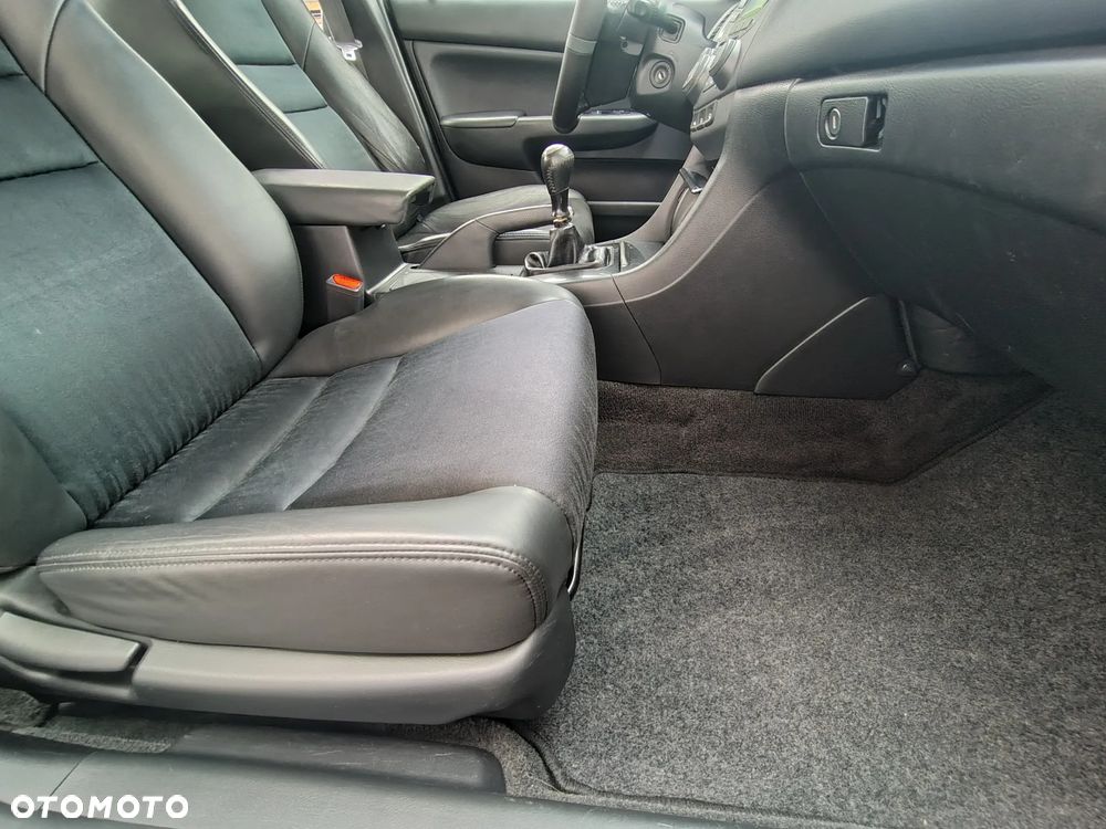 Honda Accord 2.0 i Sport - 25