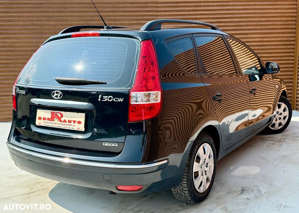 Hyundai i30 1.6 CRDi GLS COMFORT - 4