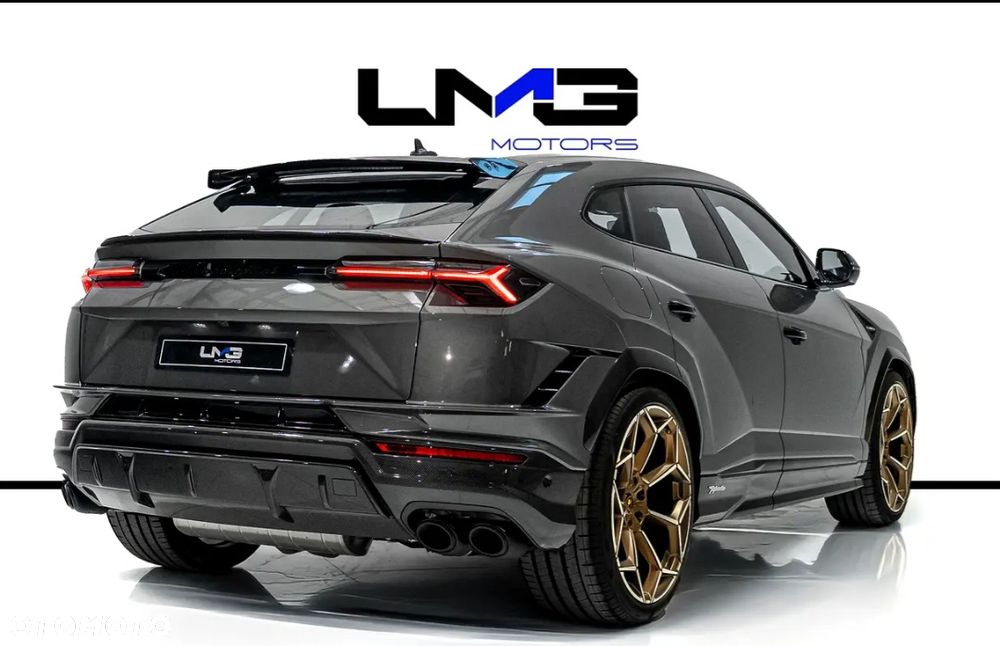 Lamborghini Urus - 8