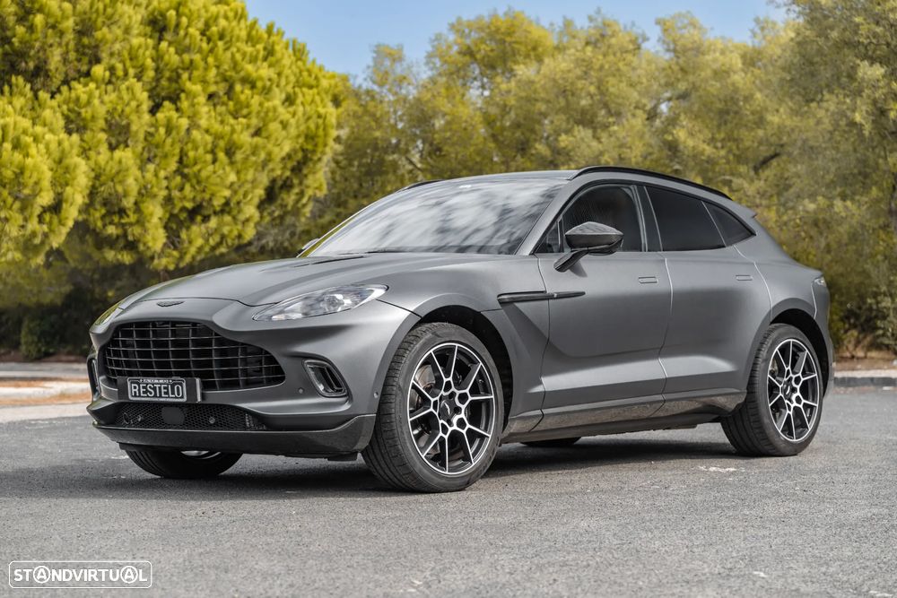 Aston Martin DBX Standard