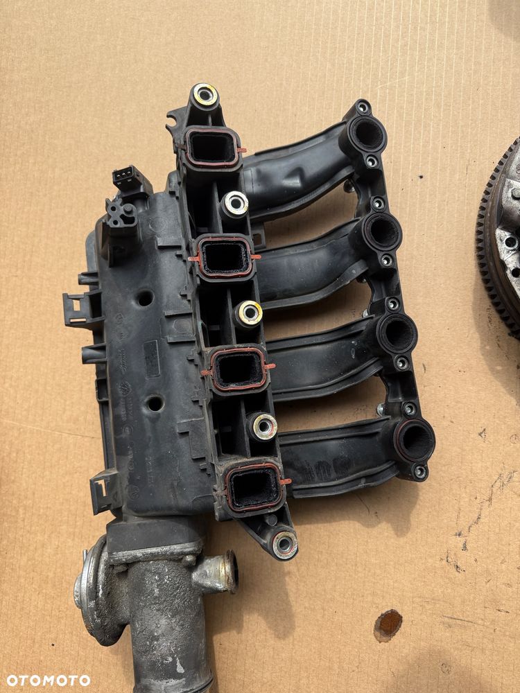 Kolektor ssący Bmw m47n bez klapkowy 2.0d 118d 120d 320d 318d - 2