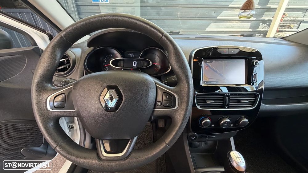 Renault CLIO - 13