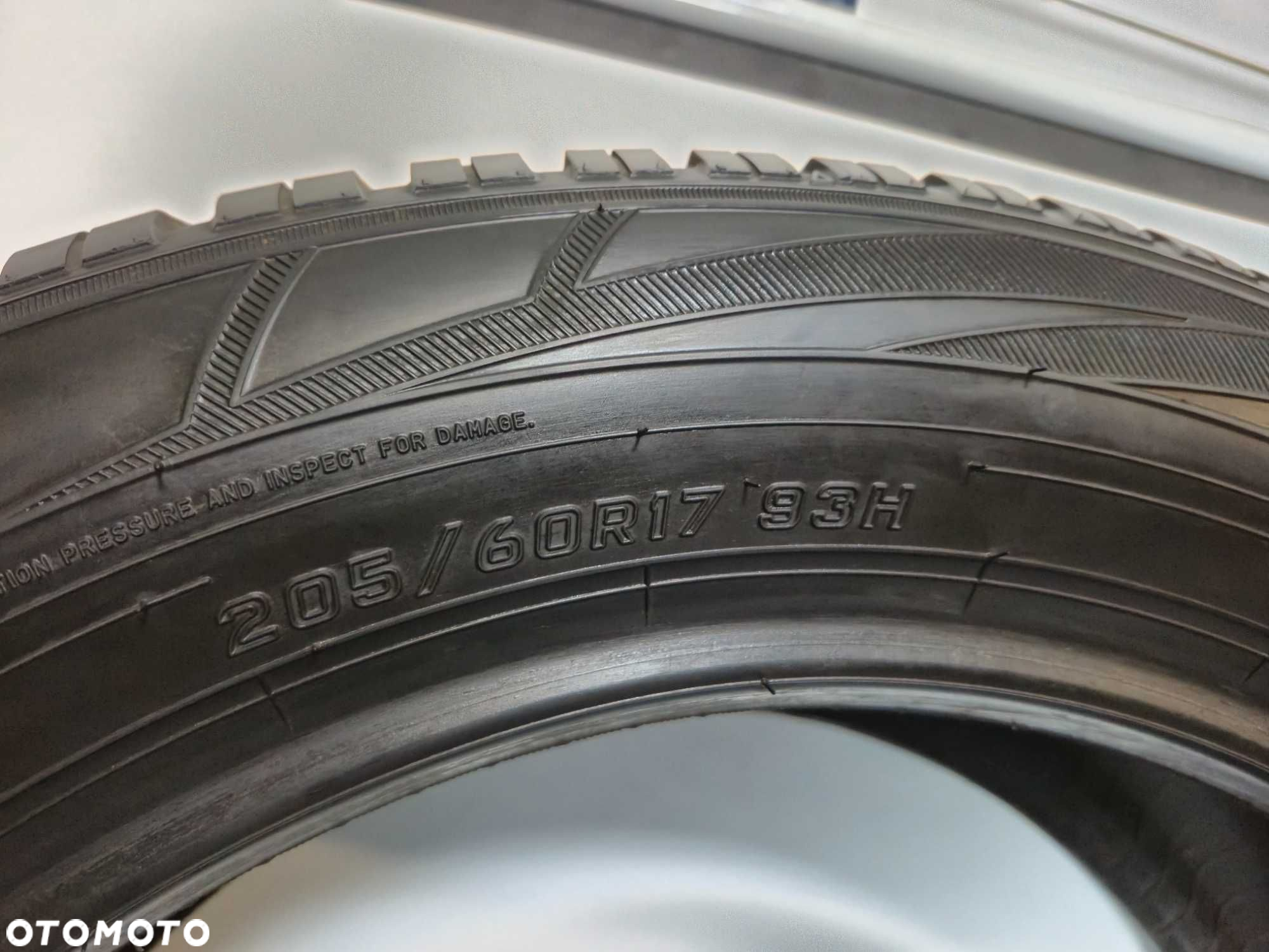 2X205/60R17 93H FALKEN EUROWINTER HS 01 Dot 2021 - 8