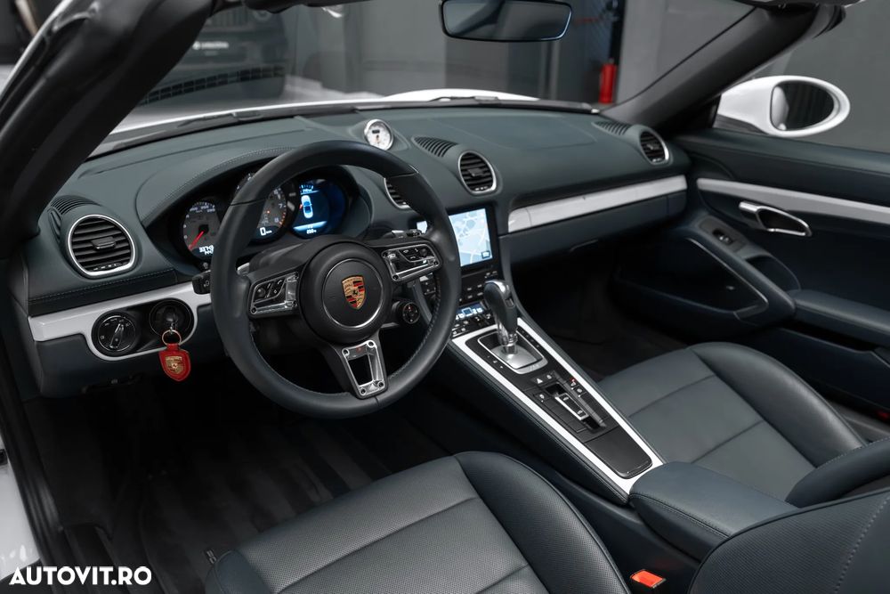 Porsche Boxster 718 PDK - 13