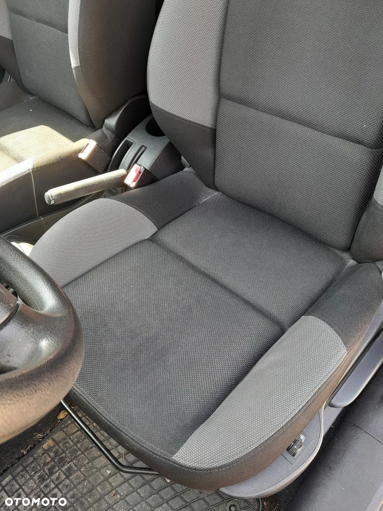 Fotel kierowcy PEUGEOT 207 HB 5D 06-09r. - 4