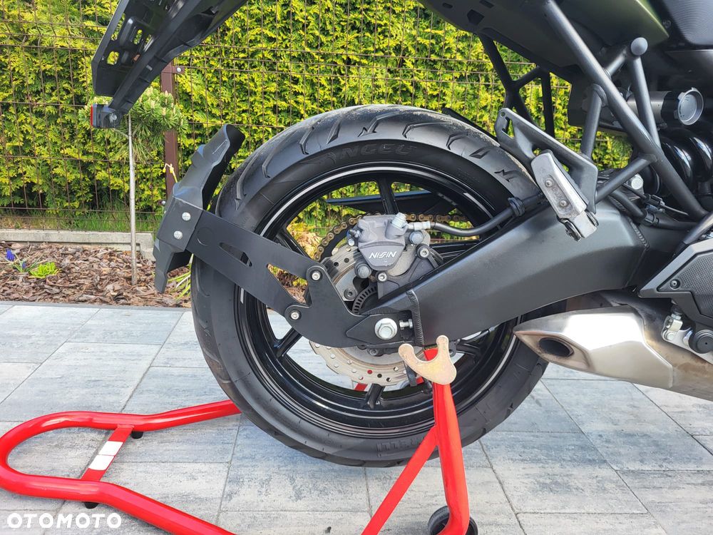 Kawasaki Versys 650 - 12