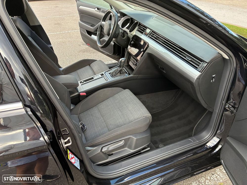 VW Passat Variant 2.0 TDI Business DSG - 6
