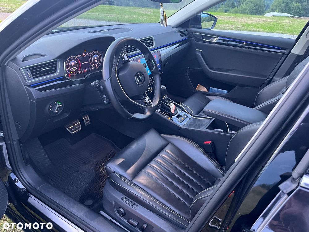 Skoda Superb 2.0 TDI SCR 4x4 L&K DSG - 11