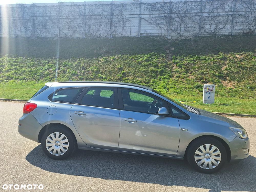 Opel Astra - 4
