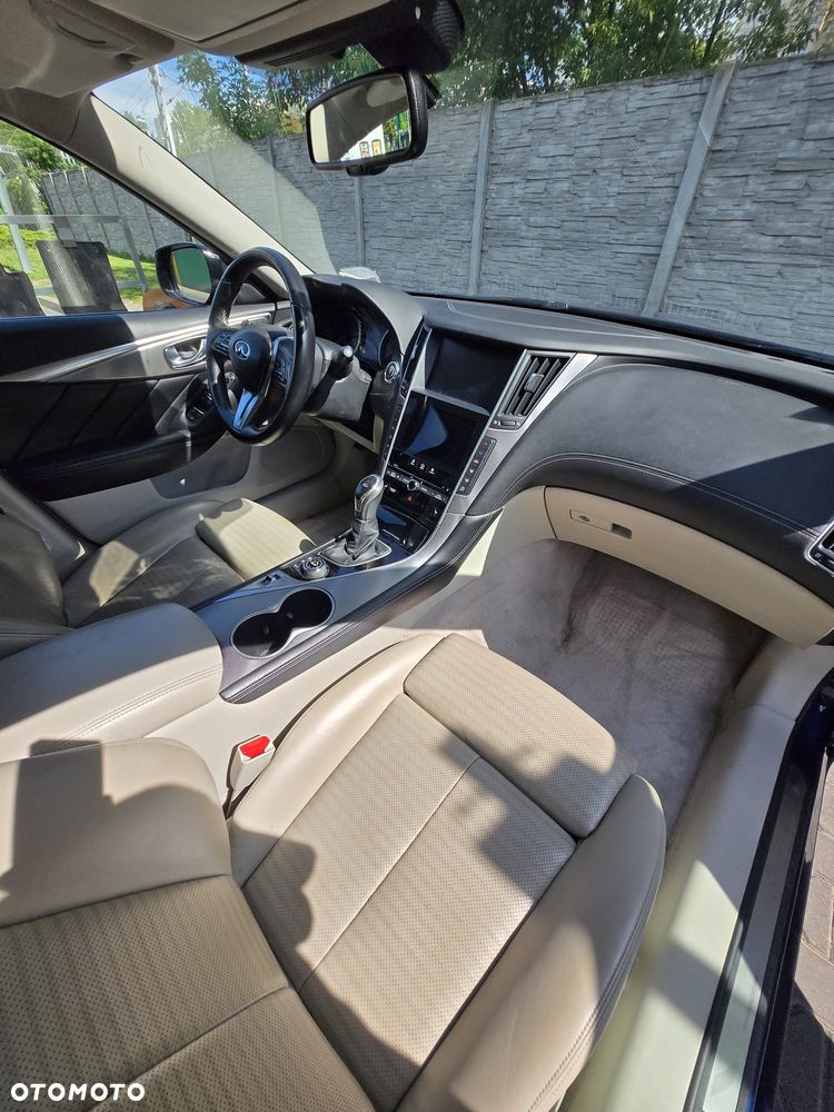 Infiniti Q50 2.0t Sport - 11