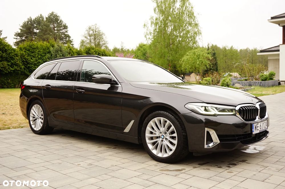 BMW Seria 5 530i xDrive mHEV Luxury Line - 4