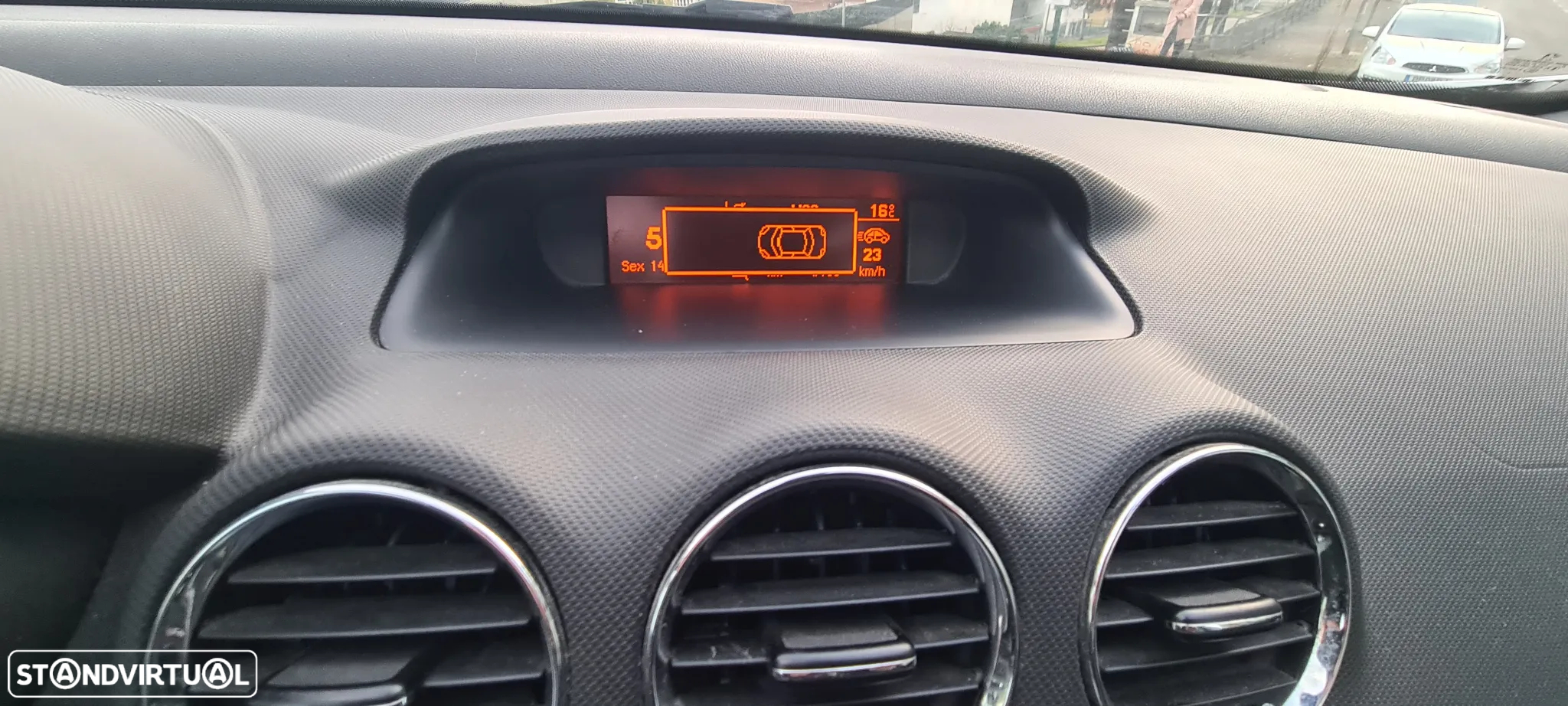 Peugeot 308 SW 1.6 HDi Sport CVM6 - 20