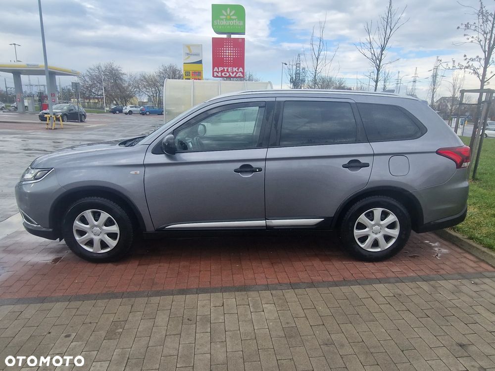 Mitsubishi Outlander 2.0 Intense + 2WD - 14