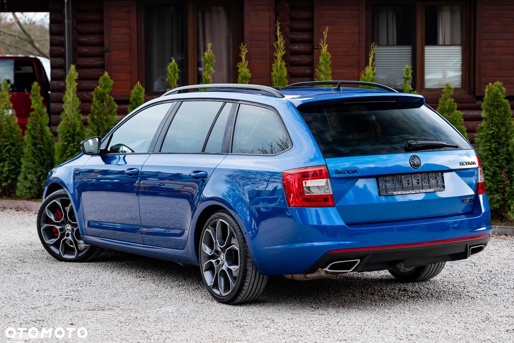 Skoda Octavia 2.0 TDI DSG RS - 8