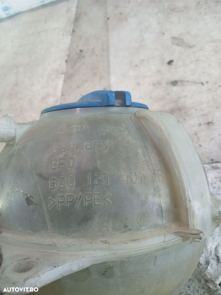 Vas expansiune antigel 6q0121407b Volkswagen VW Polo 5 6R [2009 - 201 - 3