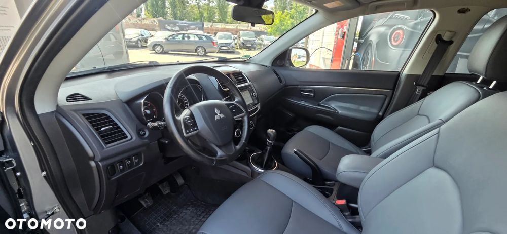 Mitsubishi ASX 1.8 DID Invite 4WD AS&G - 32