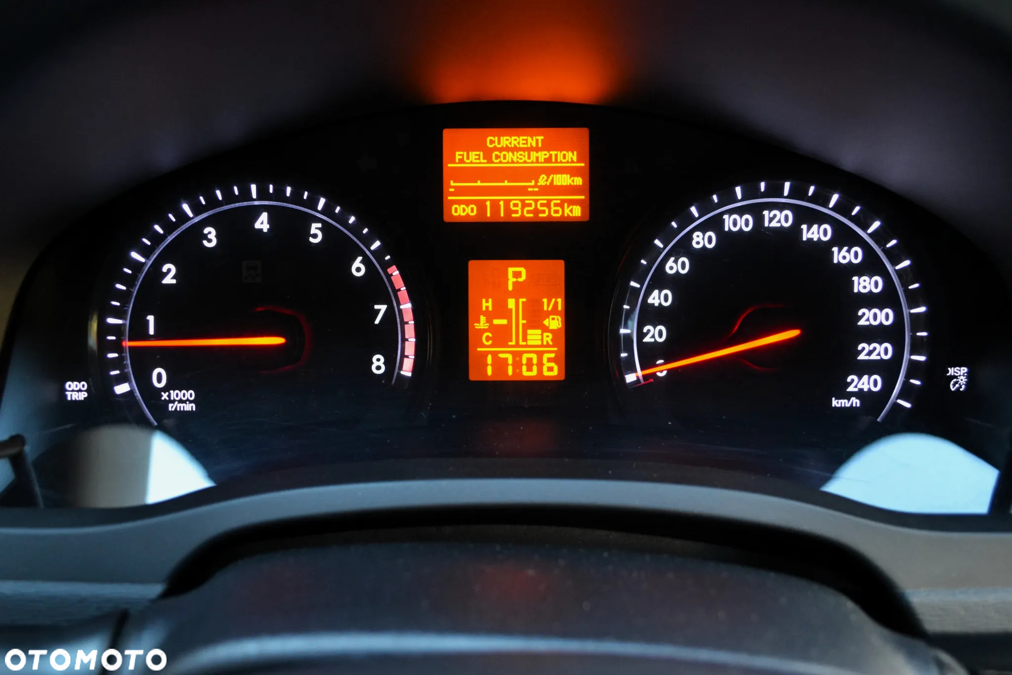 Toyota Avensis 2.0 Prestige NAVI MS - 40