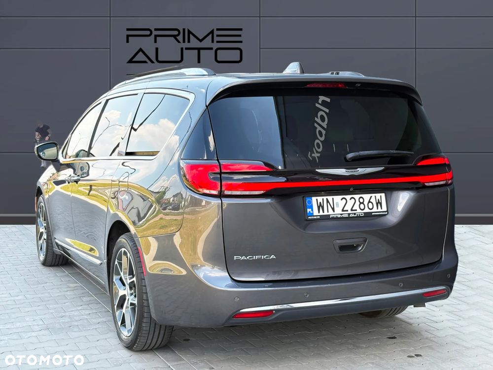 Chrysler Pacifica - 10