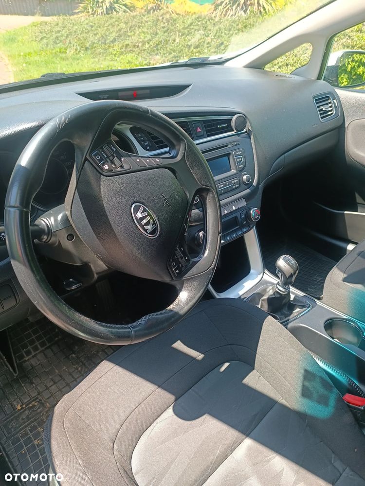 Kia Ceed - 6