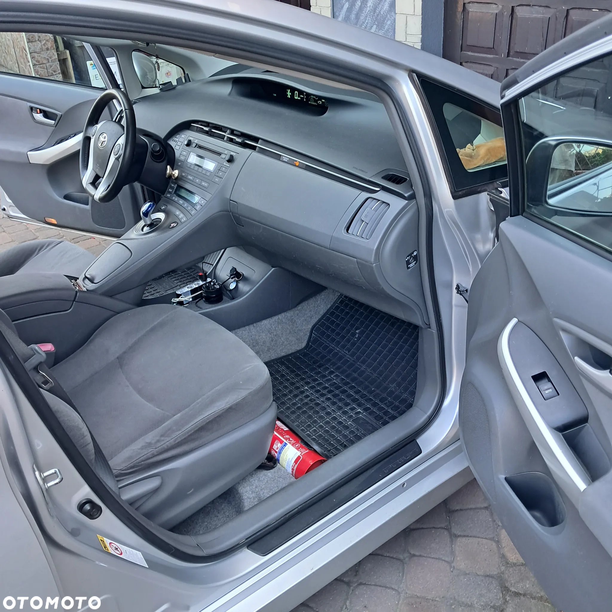 Toyota Prius - 3