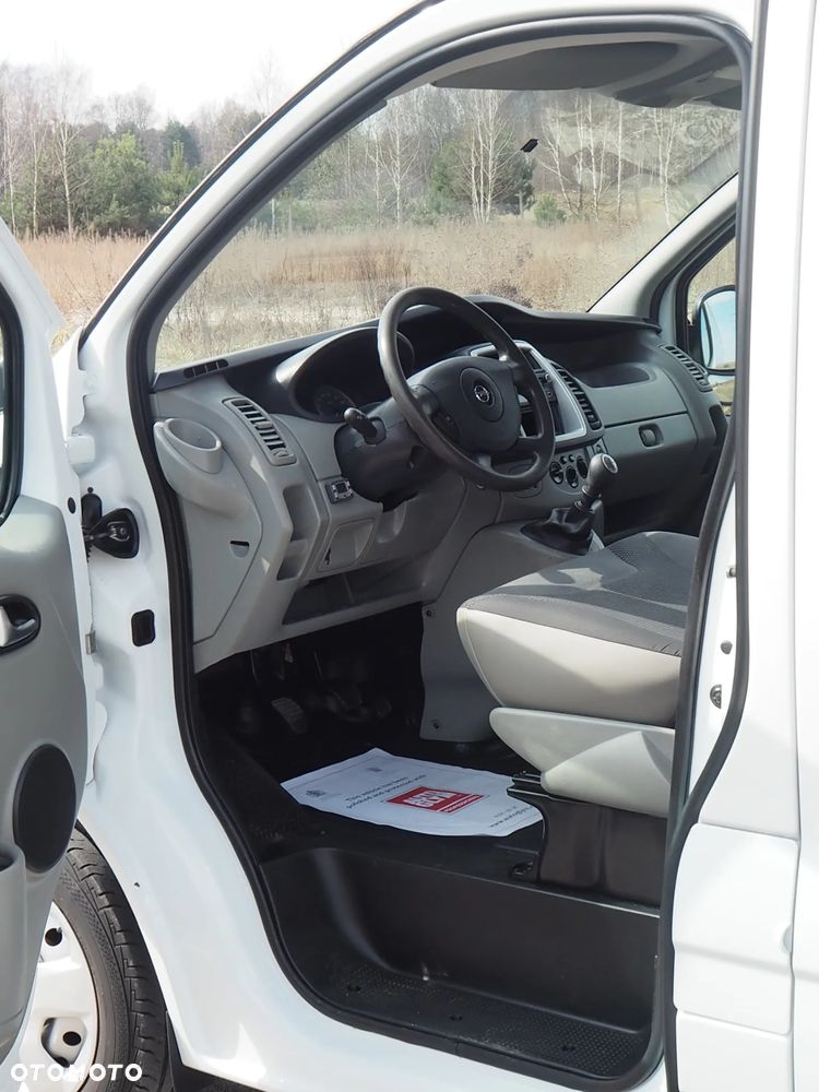 Opel Vivaro - 14