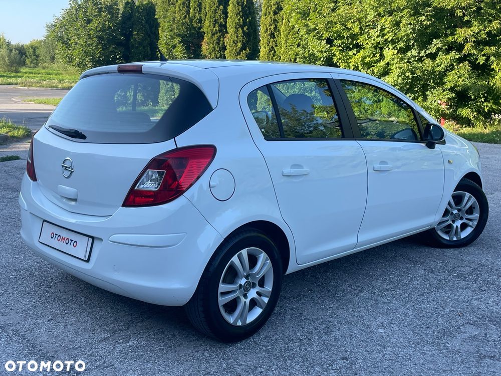 Opel Corsa 1.3 D (CDTi) (ecoFLEX) Start/Stop Edition - 2