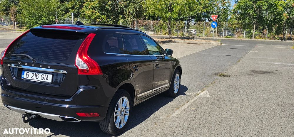Volvo XC 60 D5AWD Summum - 5