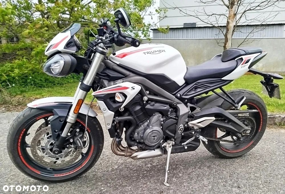 Triumph Street Triple - 3