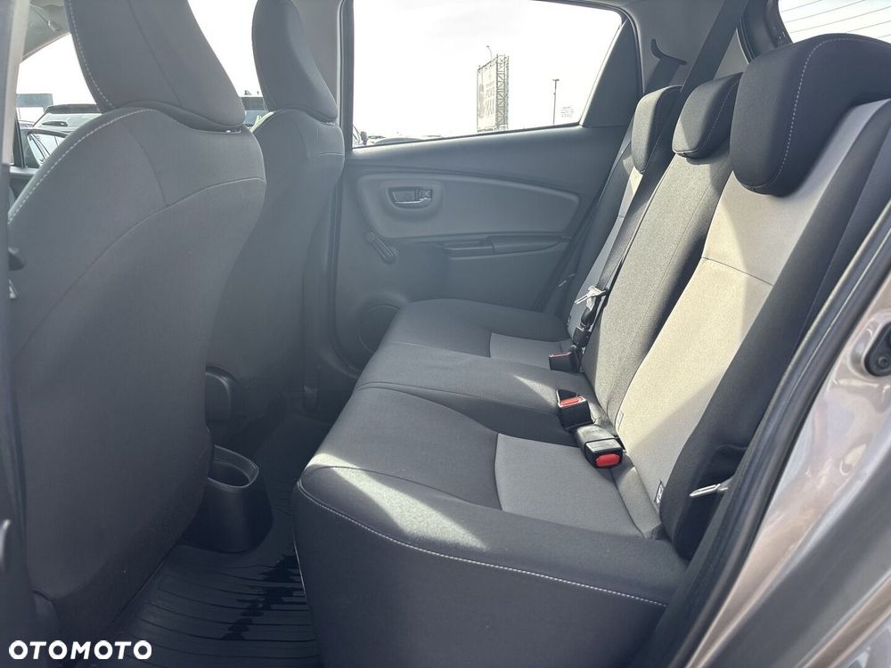Toyota Yaris 1.5 Premium - 13