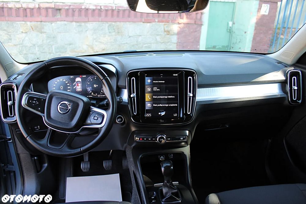 Volvo XC 40 T3 - 18