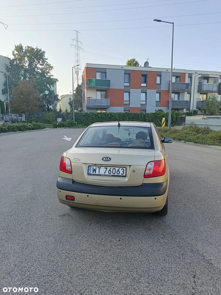 Kia Rio 1.4 Comfort - 5